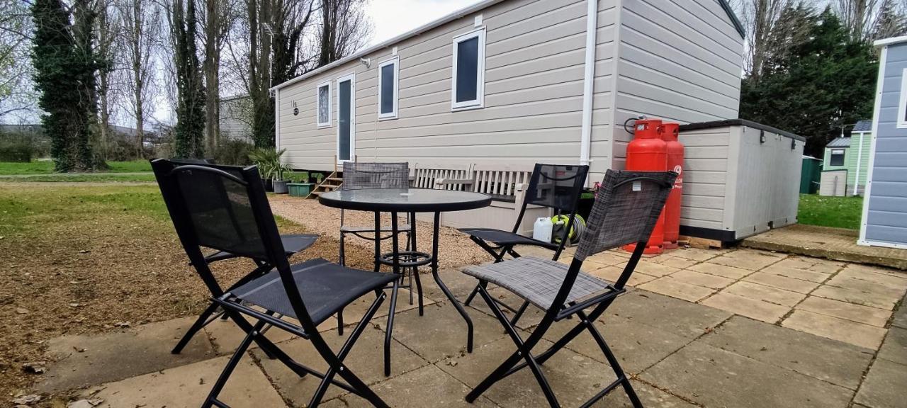Appartement Billing Aquadrome Northampton, Royale Poplar Km12 Extérieur photo